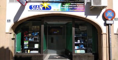 Foto de SIAN - SISTEMAS INFORMATICOS Y AULA DE FORMACION