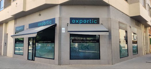 Foto de Expertos en tecnología innovación y comunicación