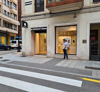 Foto de INTECAT | Tienda Apple Gijón