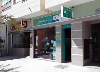 Foto de BICYNFORMÁTICA LA MARINA