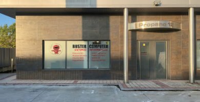 Foto de BUSTER COMPUTER SYSTEM