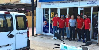 Foto de Infomurada S.L. /Punto de recogida SEUR PICKUP