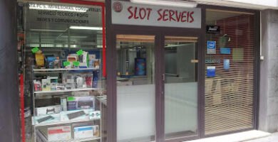 Foto de Reparación ordenadores Barcelona SLOT SERVEIS